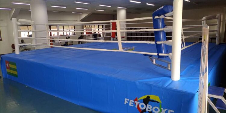 FTB : Un ring de Boxe de dernière génération offerte par le Ministère des Sports à la fédération