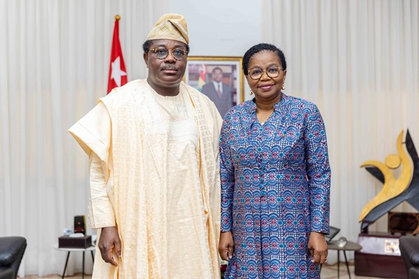 En fin de mission, l’ambassadeur du Nigeria auprès du Togo reçu le Premier Ministre DOGBE