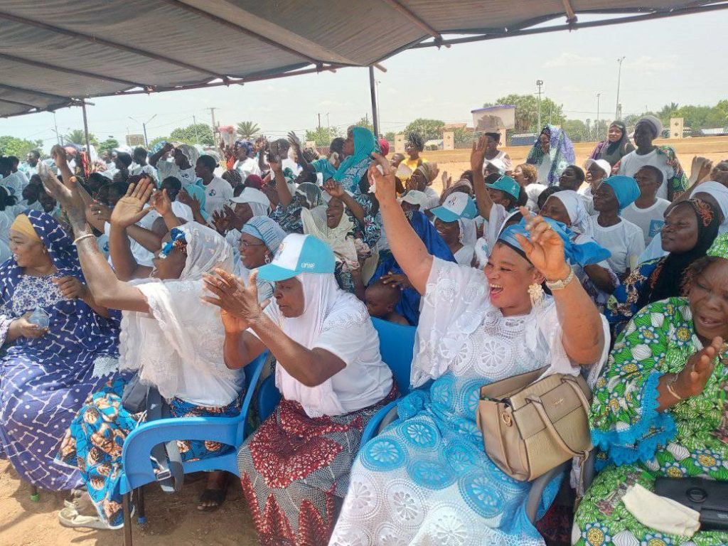 Campagne électorale dans la Kozah : Le mariage, femmes leaders du Grand Marché de Kara et UNIR, c’est jusqu’à la gare
