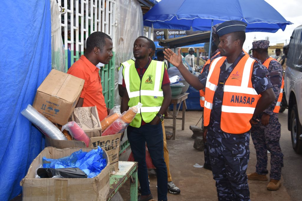 Kozah/opération de désengorgement des abords des routes : Les occupants priés de plier bagages