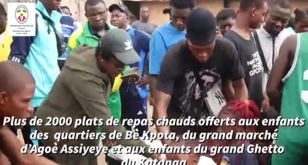 Togo : Dr Lidi Bessi-Kama Partage un Moment de Chaleur avec les Enfants Démunis