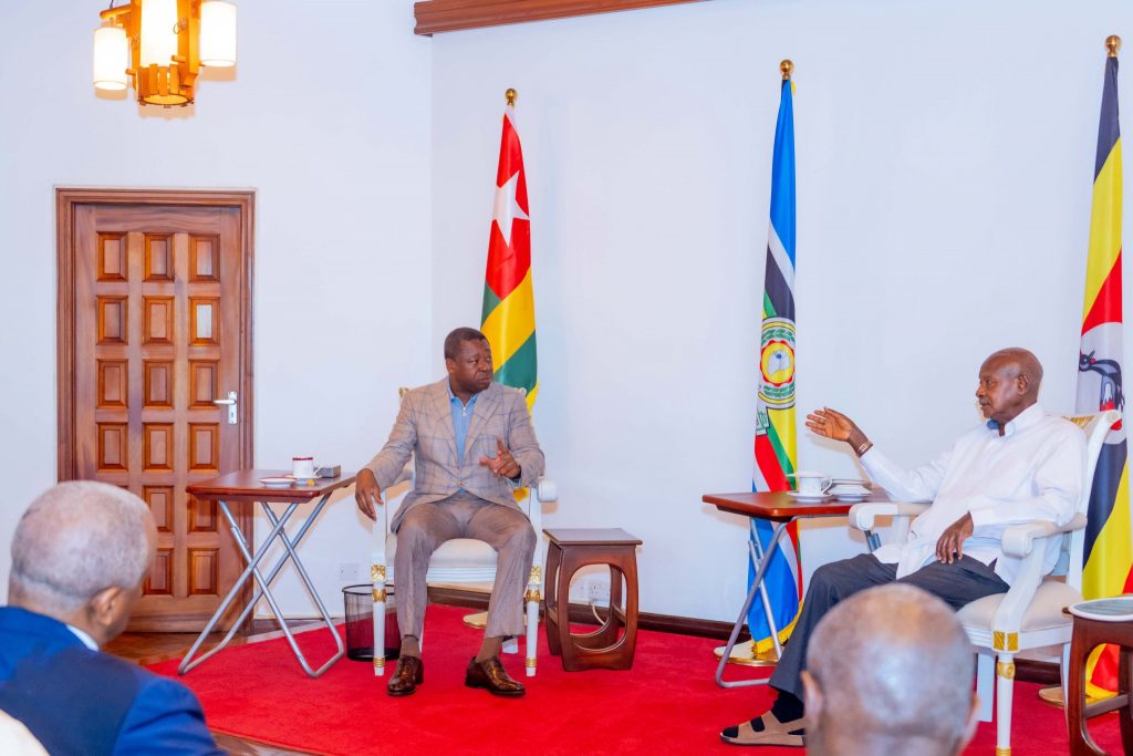 Faure Gnassingbé en Ouganda : Sécurité régionale au cœur des discussions