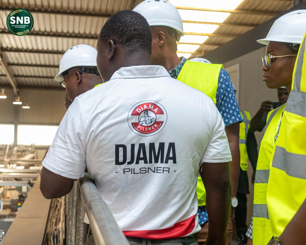 SNB – Immersion dans l’usine de fabrication des produits Djama : une soirée de découverte et de renforcement du partenariat