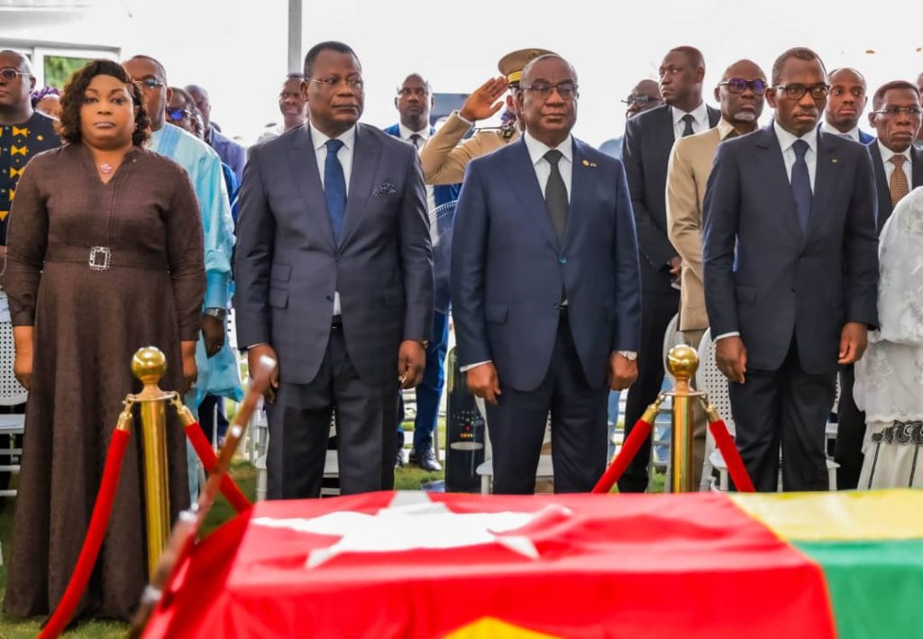 Le Sénat togolais honore la mémoire de feu Bitokotipou Yagninim