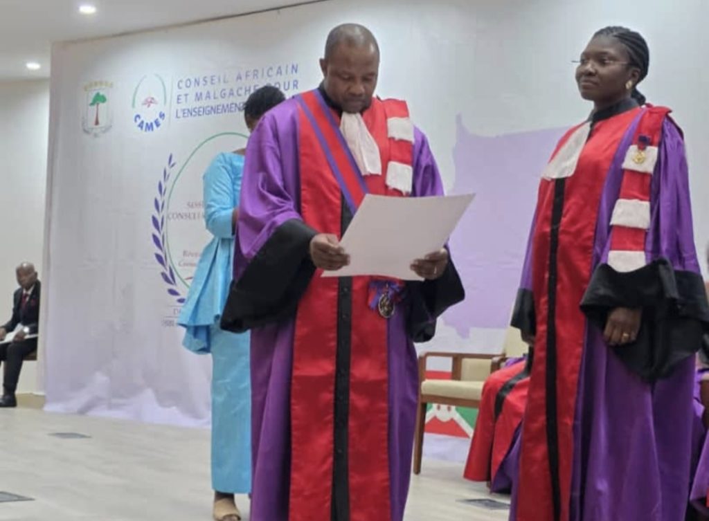 CAMES : Le Professeur Prénam HOUZOU-MOUZOU élevée au rang d’Officier des Palmes Académiques