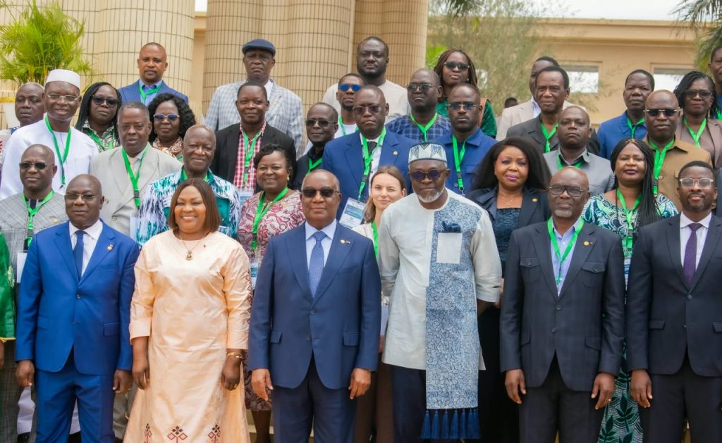 Togo Zéro Pollution Plastique : L’Assemblée nationale et la Francophonie veulent muscler la loi de 2011