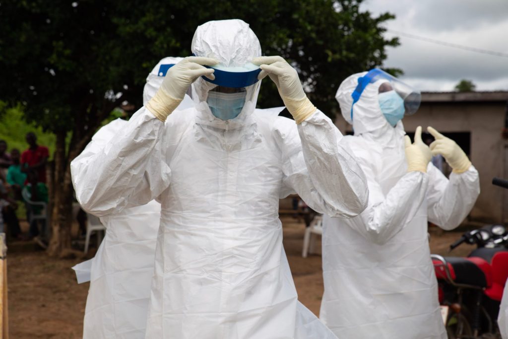Alerte Ebola : le Togo rappelle les symptômes à surveiller après un cas confirmé au Nigeria